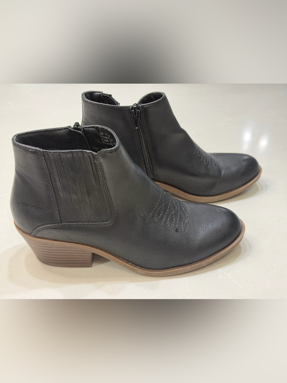 Frye & Co Jude Western Booties Black Ankle Boots, 8.5